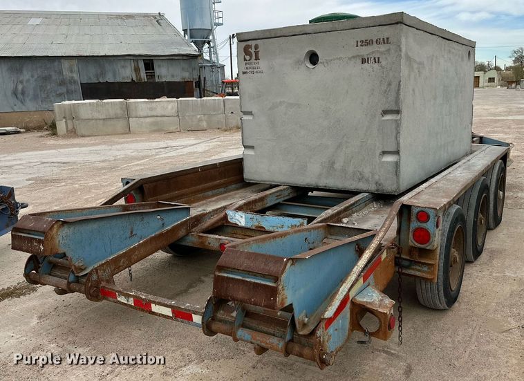 image for item DP6070 2001 Belshe T-18 equipment trailer