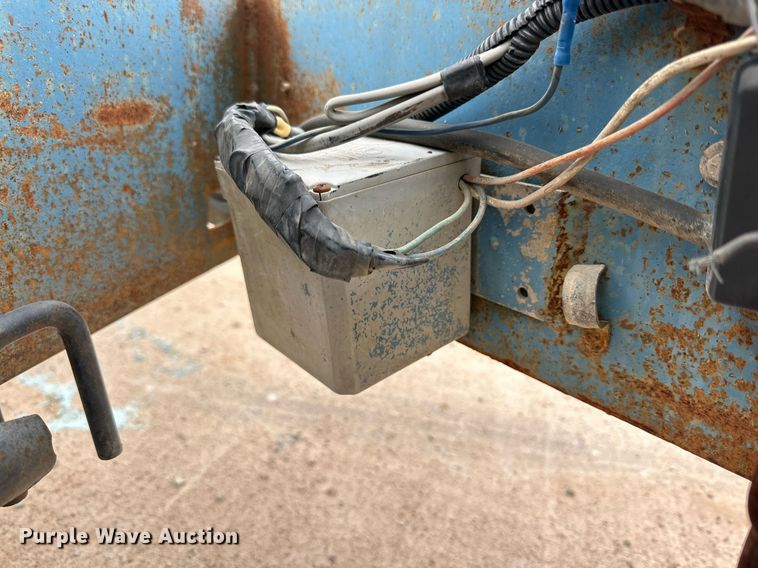 image for item DP6070 2001 Belshe T-18 equipment trailer