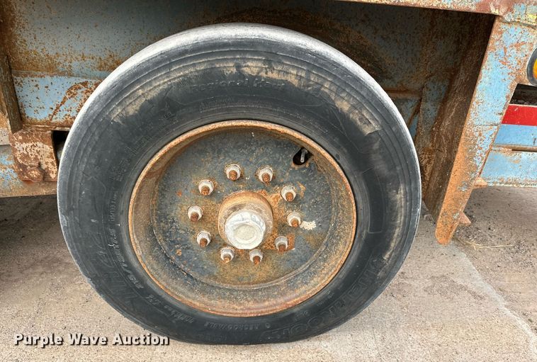 image for item DP6070 2001 Belshe T-18 equipment trailer