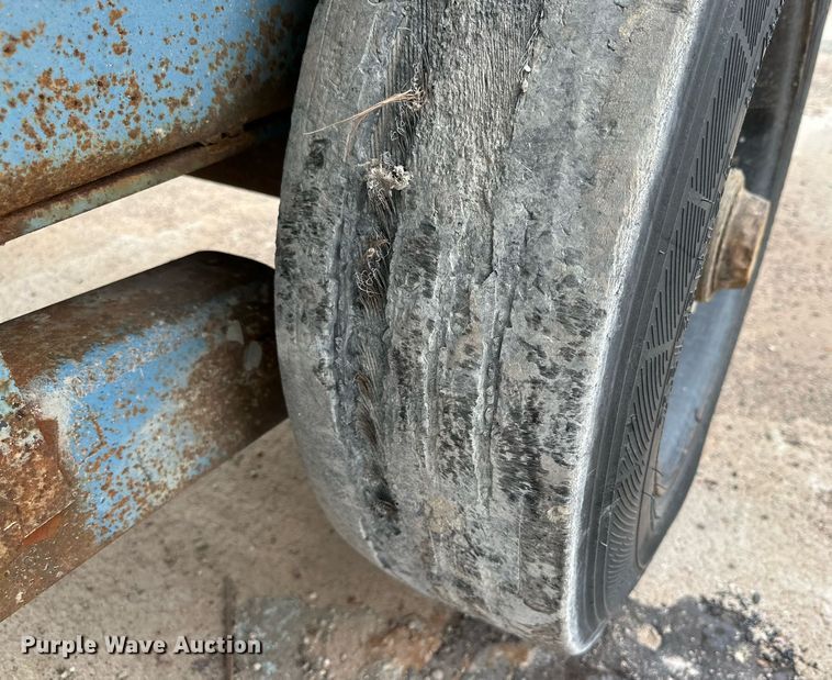 image for item DP6070 2001 Belshe T-18 equipment trailer