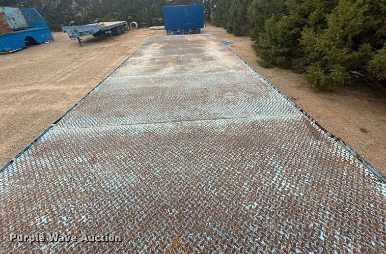 image for item DP6071 1993 Shop built flatbed trailer