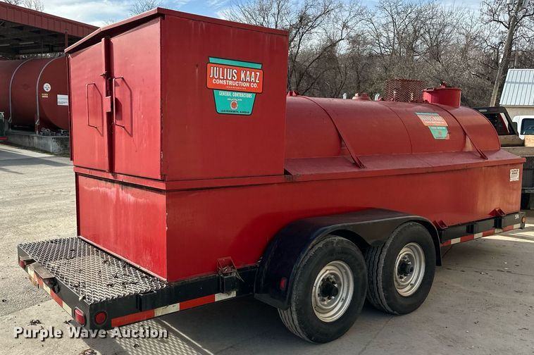 image for item DQ6547 1999 Holden fuel trailer