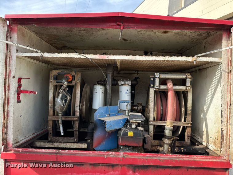 image for item DQ6547 1999 Holden fuel trailer