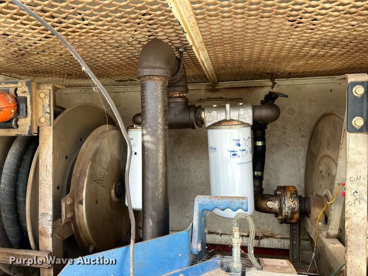 image for item DQ6547 1999 Holden fuel trailer