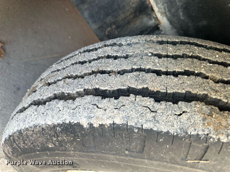 image for item DQ6547 1999 Holden fuel trailer