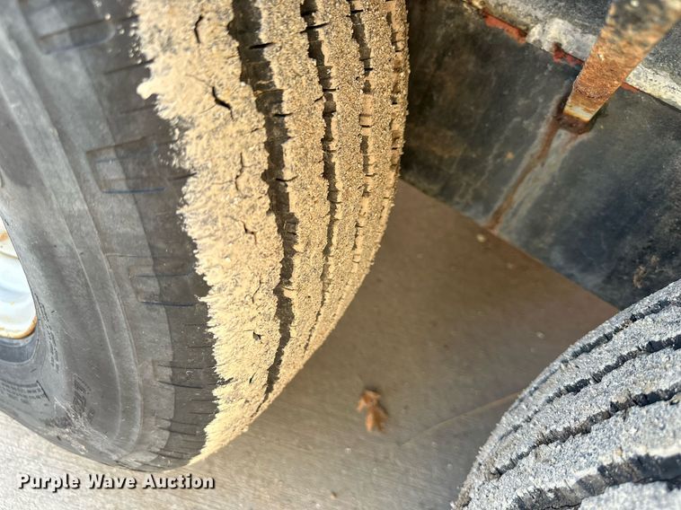 image for item DQ6547 1999 Holden fuel trailer