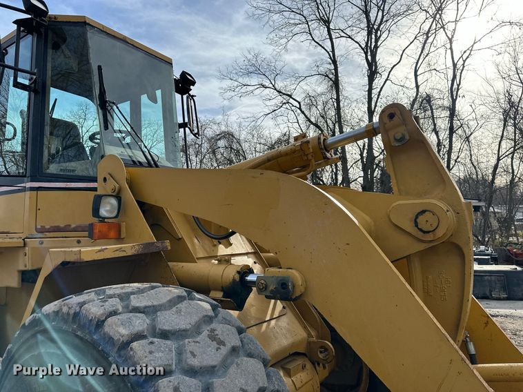 image for item DQ6549 1996 Caterpillar 928F wheel loader