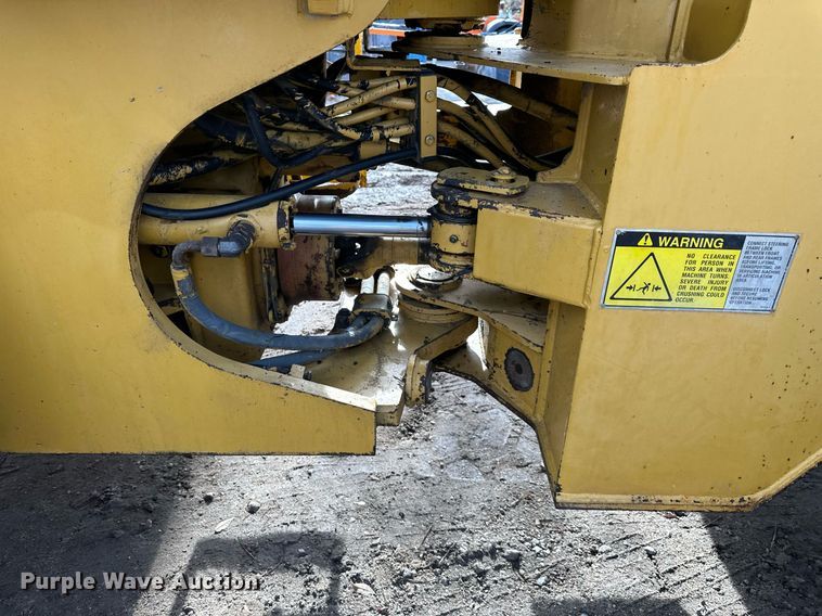 image for item DQ6549 1996 Caterpillar 928F wheel loader