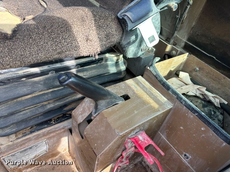 image for item DQ6549 1996 Caterpillar 928F wheel loader