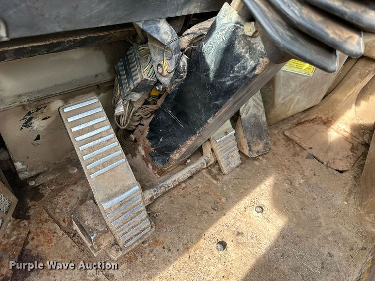 image for item DQ6549 1996 Caterpillar 928F wheel loader