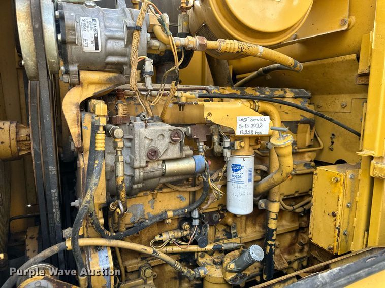 image for item DQ6549 1996 Caterpillar 928F wheel loader