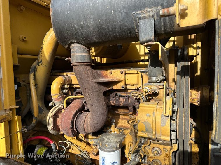 image for item DQ6549 1996 Caterpillar 928F wheel loader