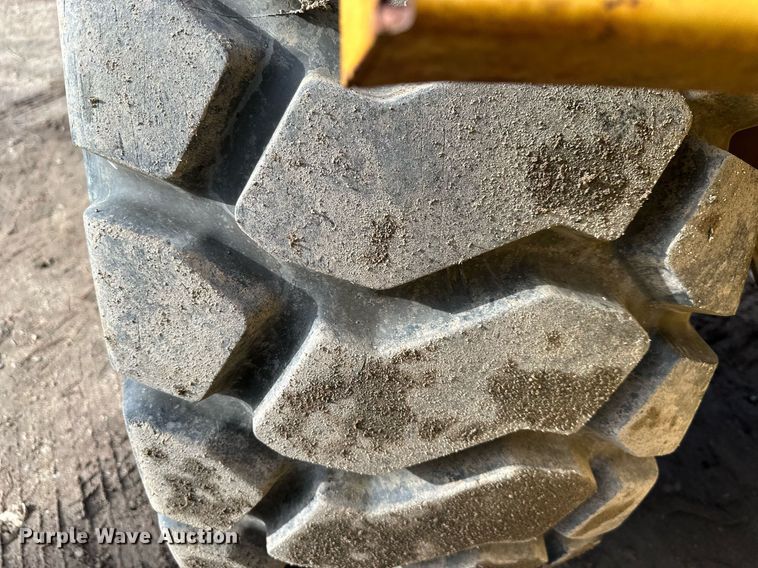 image for item DQ6549 1996 Caterpillar 928F wheel loader