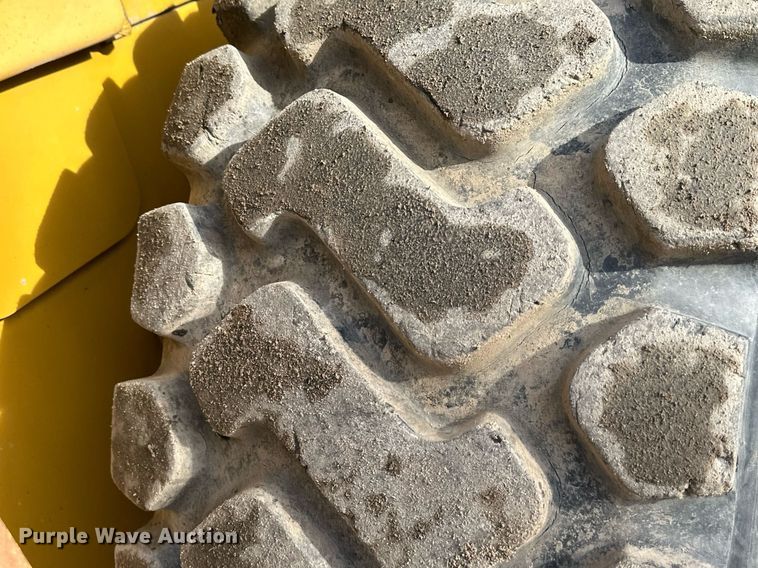 image for item DQ6549 1996 Caterpillar 928F wheel loader