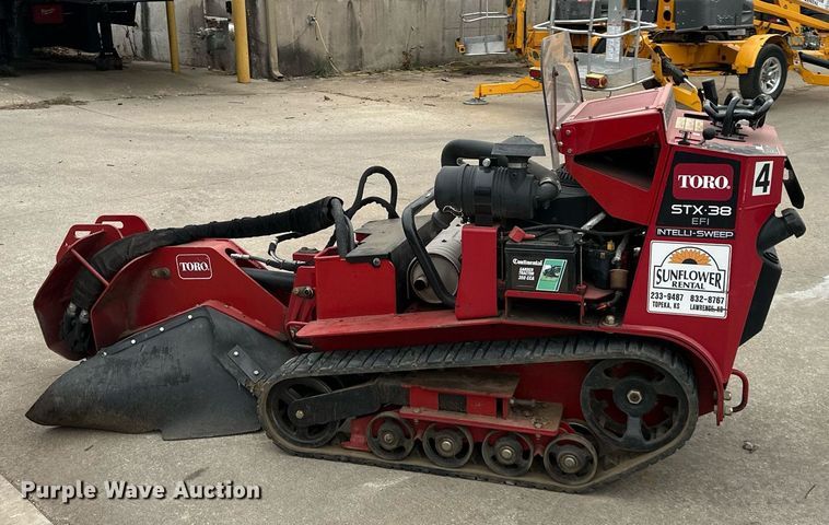 image for item DQ6552 2019 Toro STX-38 stump grinder