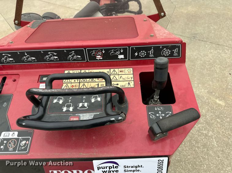 image for item DQ6552 2019 Toro STX-38 stump grinder