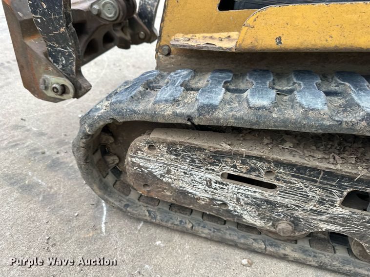 image for item DQ6553 2015 Vermeer S450TX compact utility loader