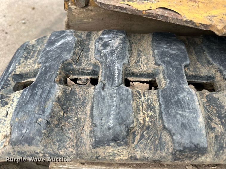 image for item DQ6553 2015 Vermeer S450TX compact utility loader