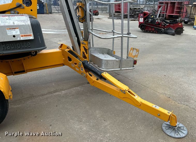 image for item DQ6555 2020 Haulotte 4527A boom lift