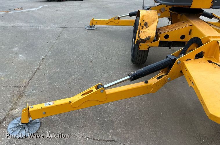 image for item DQ6555 2020 Haulotte 4527A boom lift