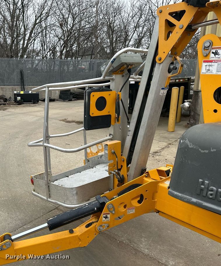 image for item DQ6555 2020 Haulotte 4527A boom lift