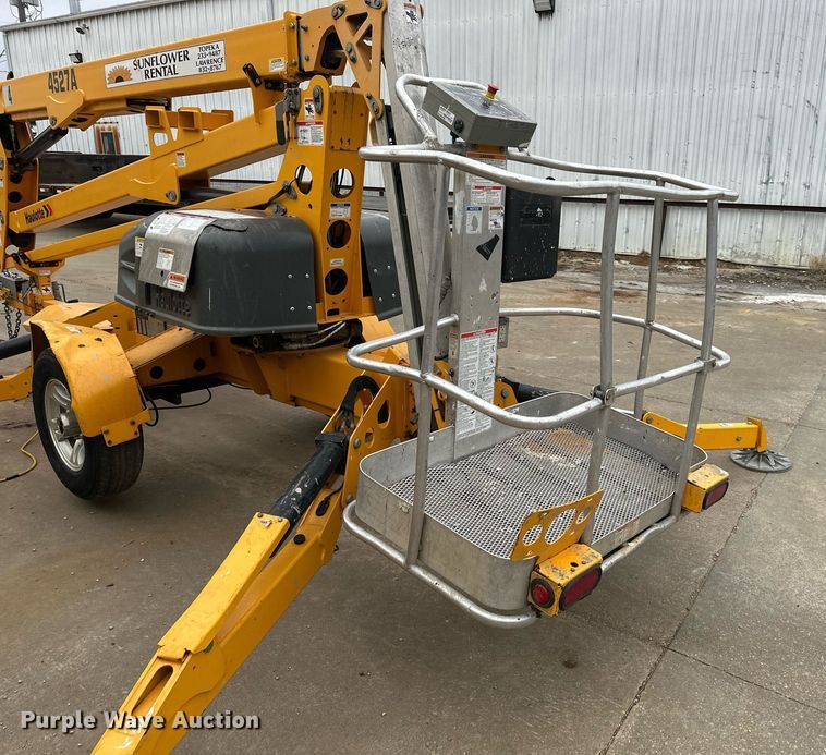 image for item DQ6555 2020 Haulotte 4527A boom lift