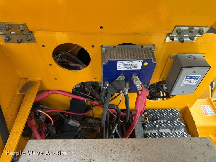 image for item DQ6555 2020 Haulotte 4527A boom lift