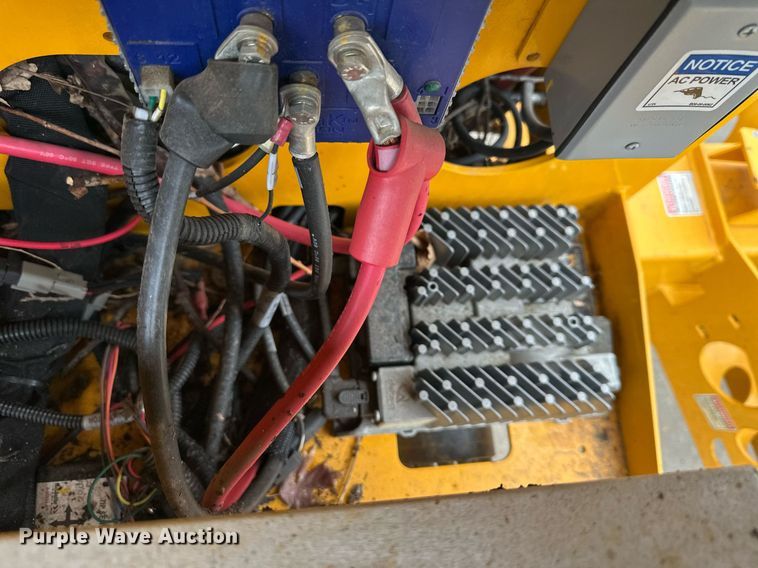 image for item DQ6555 2020 Haulotte 4527A boom lift