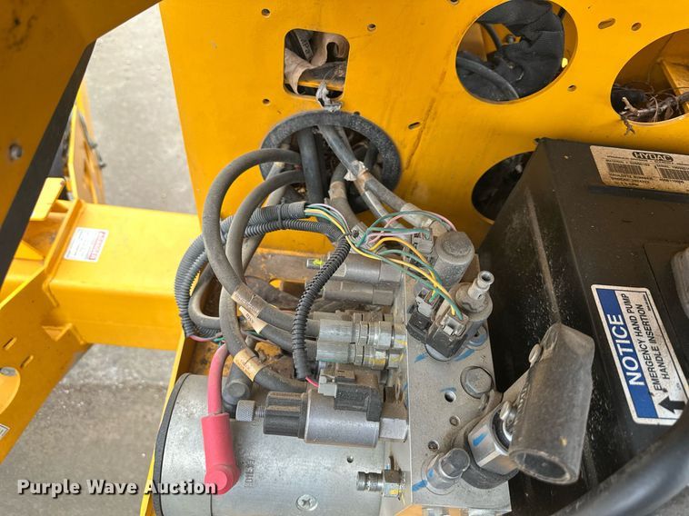 image for item DQ6555 2020 Haulotte 4527A boom lift