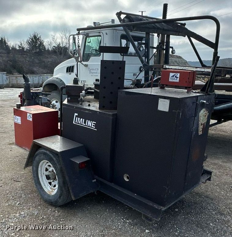 image for item DQ6556 1995 Cimline 105D melter applicator