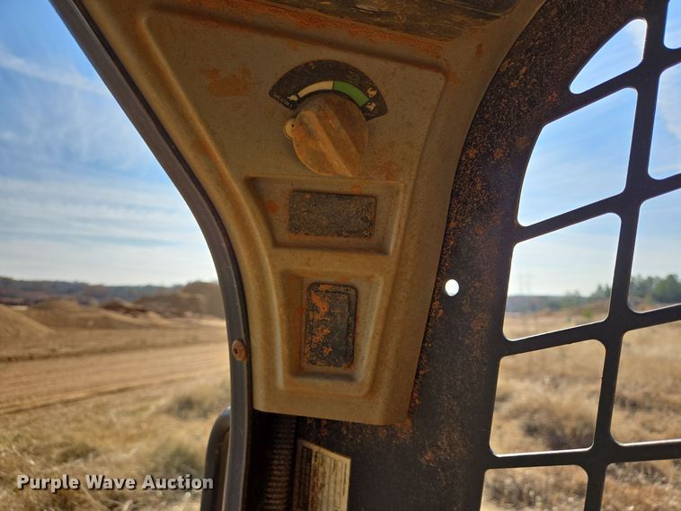 image for item DT5403 2016 Caterpillar 249D tracked skid steer loader