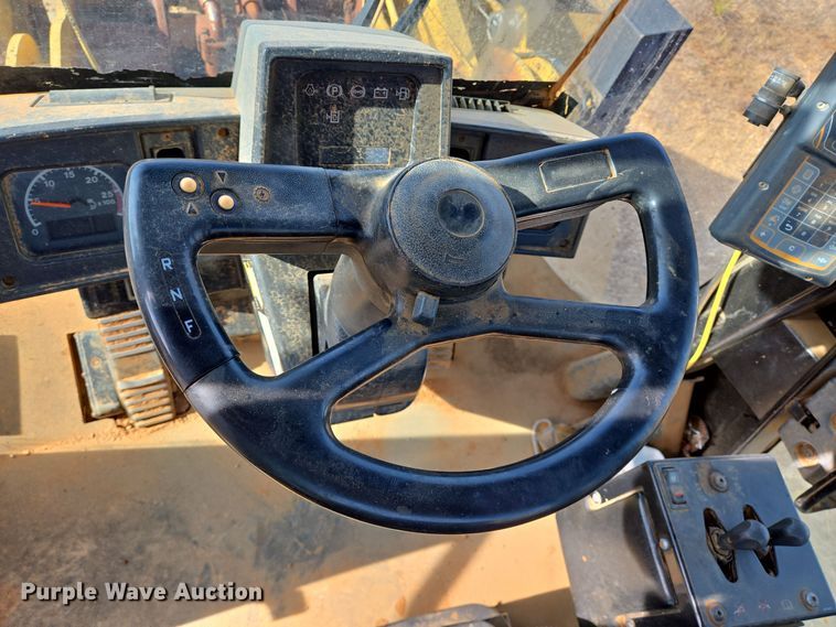 image for item DT5404 1998 Caterpillar 980G wheel loader