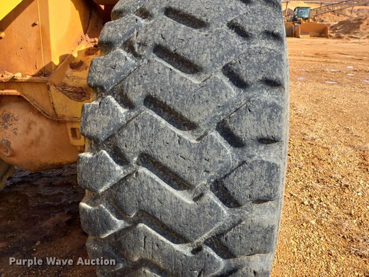 image for item DT5404 1998 Caterpillar 980G wheel loader