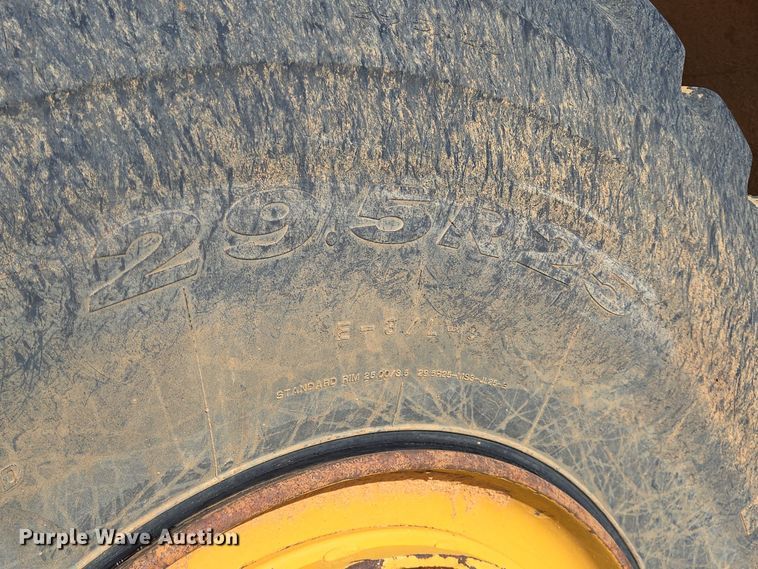 image for item DT5404 1998 Caterpillar 980G wheel loader