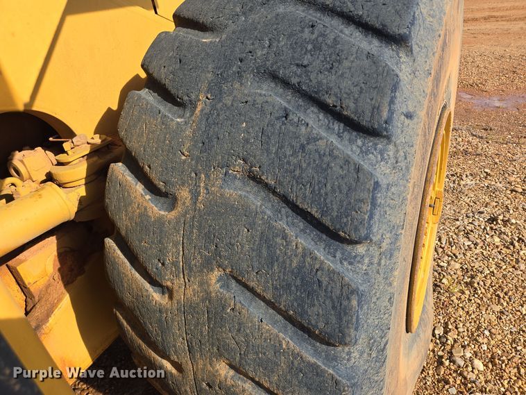 image for item DT5404 1998 Caterpillar 980G wheel loader