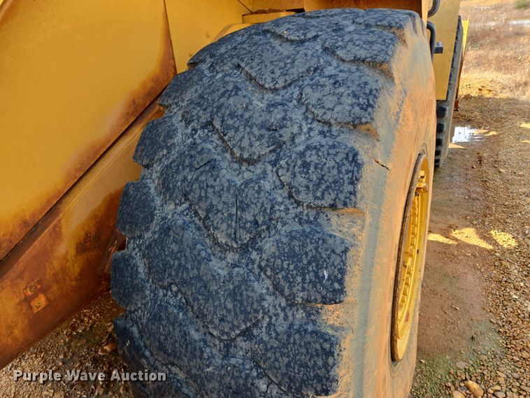 image for item DT5404 1998 Caterpillar 980G wheel loader