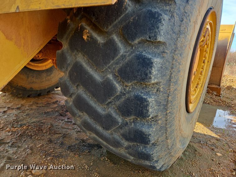 image for item DT5404 1998 Caterpillar 980G wheel loader