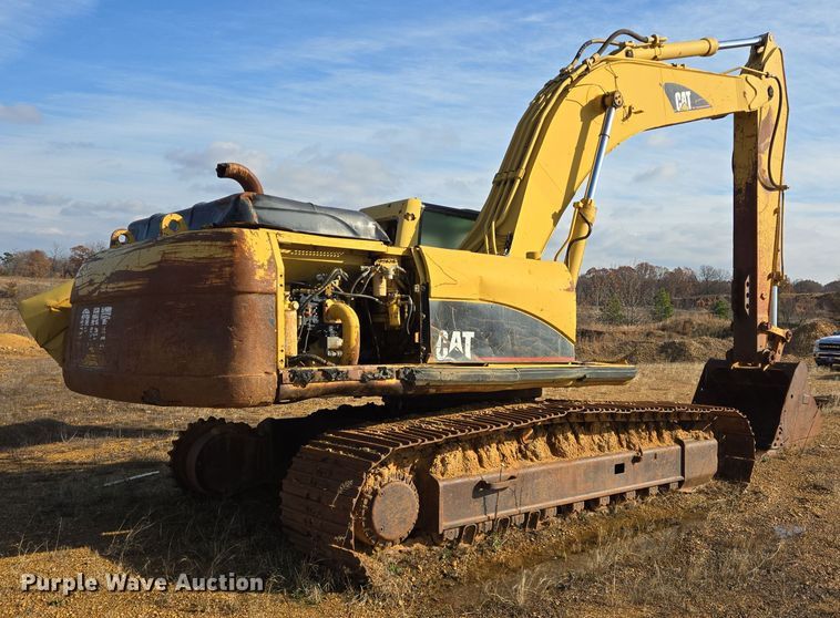 image for item DT5405 2003 Caterpillar 330C excavator