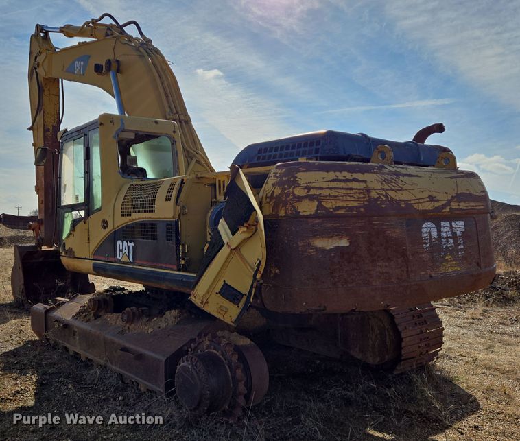 image for item DT5405 2003 Caterpillar 330C excavator
