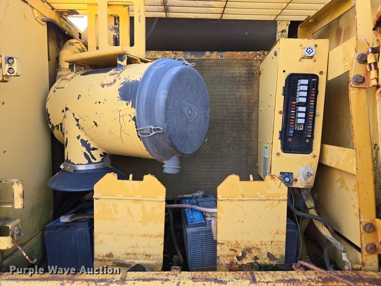 image for item DT5405 2003 Caterpillar 330C excavator