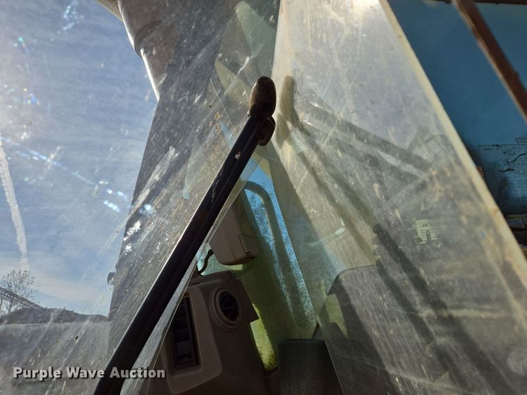 image for item DT5405 2003 Caterpillar 330C excavator