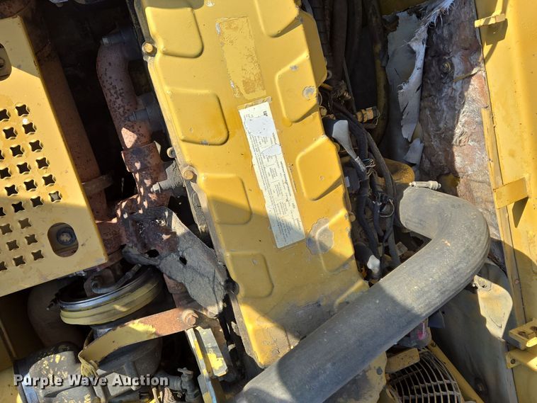 image for item DT5405 2003 Caterpillar 330C excavator