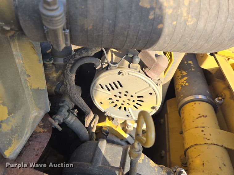 image for item DT5405 2003 Caterpillar 330C excavator