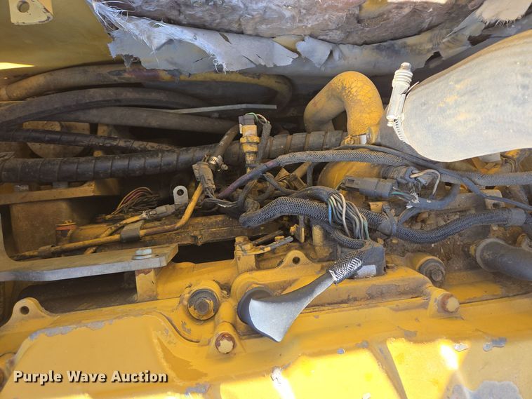 image for item DT5405 2003 Caterpillar 330C excavator