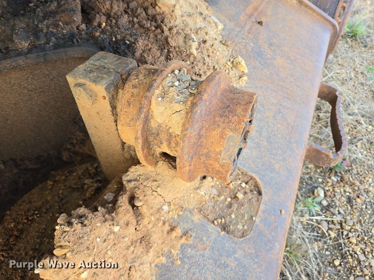 image for item DT5405 2003 Caterpillar 330C excavator