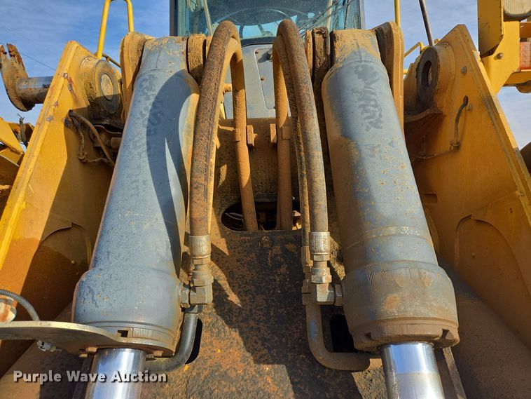 image for item DT5410 2011 John Deere 844K wheel loader