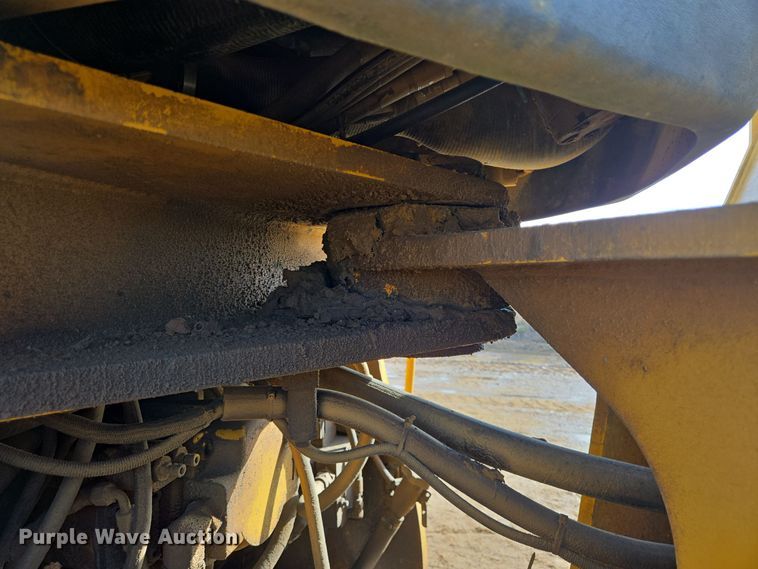 image for item DT5410 2011 John Deere 844K wheel loader