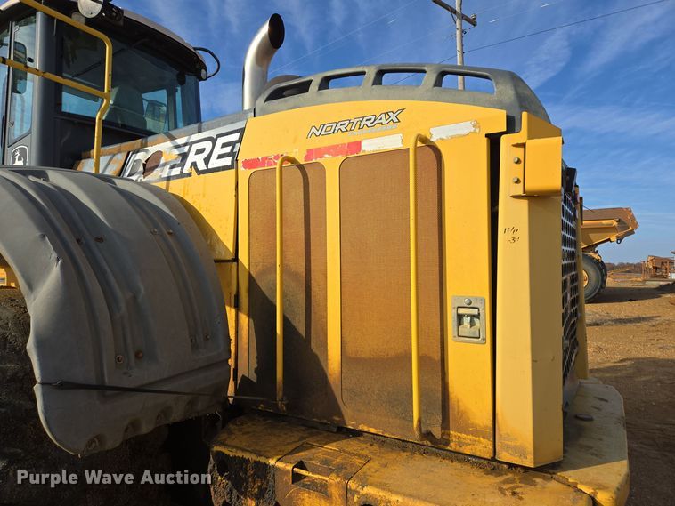 image for item DT5410 2011 John Deere 844K wheel loader
