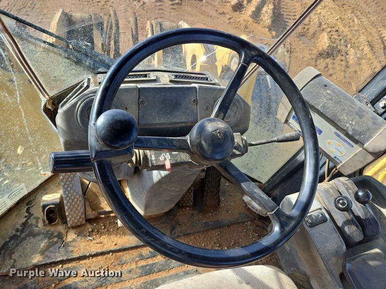 image for item DT5410 2011 John Deere 844K wheel loader