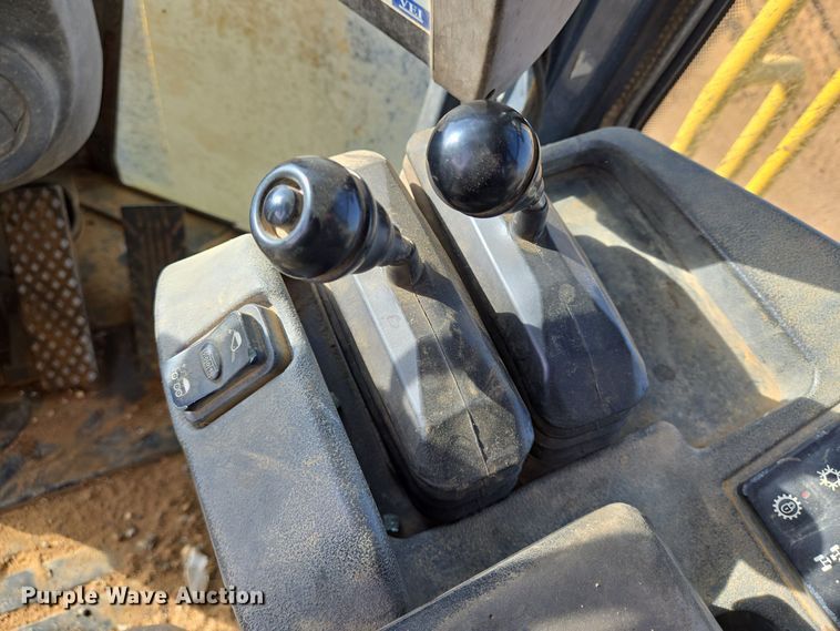 image for item DT5410 2011 John Deere 844K wheel loader